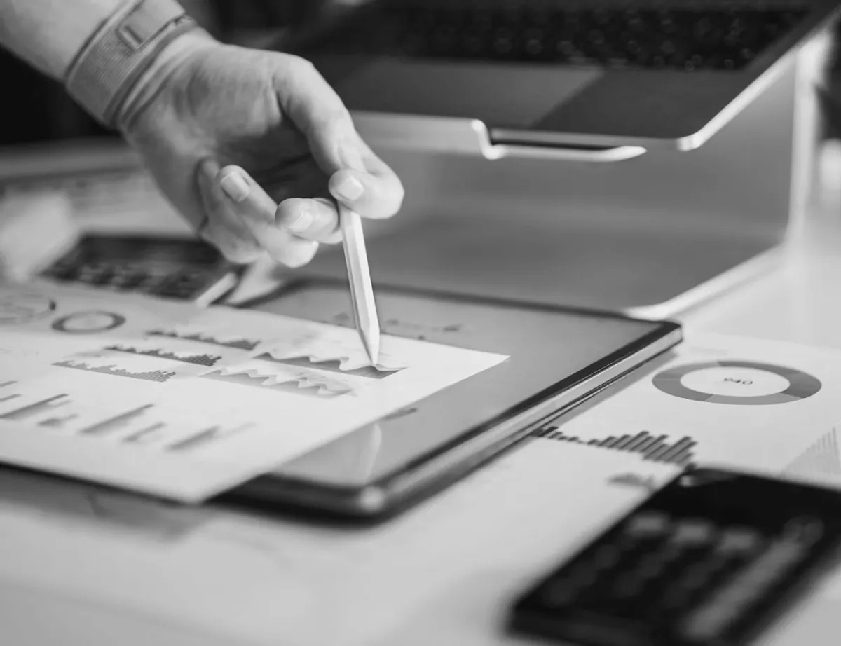 La IA en Entornos Laborales Modernos: Transformando la Forma de Trabajar